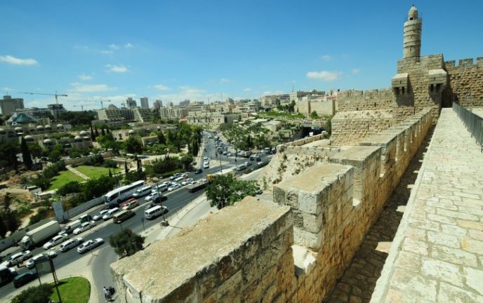 Un paseo por los muros comienza en la Torre de David. Foto de Mendy Hechtman/FLASH90.