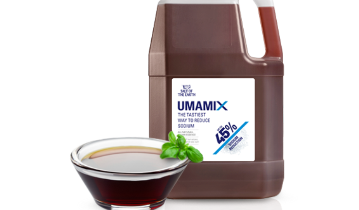 Umamix viene en dos variedades líquidas para uso industrial. Foto cortesía de Salt of the Earth.