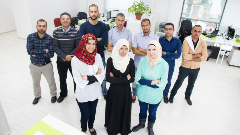 El equipo de SadelTech. Foto de Anas Abu-Daabis.