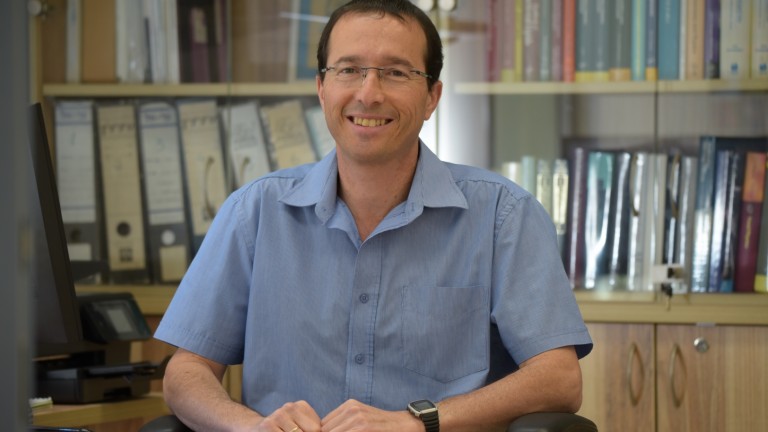 El profesor Yehuda Assaraf, director del Laboratorio Fred Wyszkowski de Investigación del Cáncer en el Technion. Foto cortesía.
