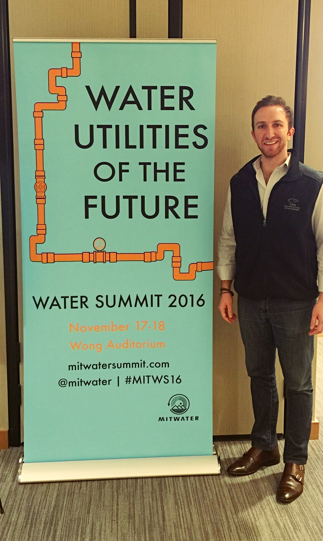 Aaron Tartakovsky en la Cumbre del Agua en MIT, que tuvo lugar en noviembre. Foto cortesía.